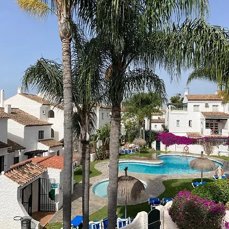 Holiday home Benavista - 2 Bed Town House With Pool Estepona