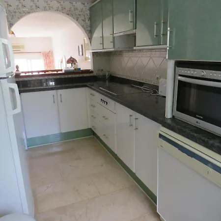 Benavista - 2 Bed Town House With Pool