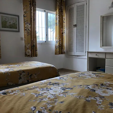 Benavista - 2 Bed Town House With Pool Estepona